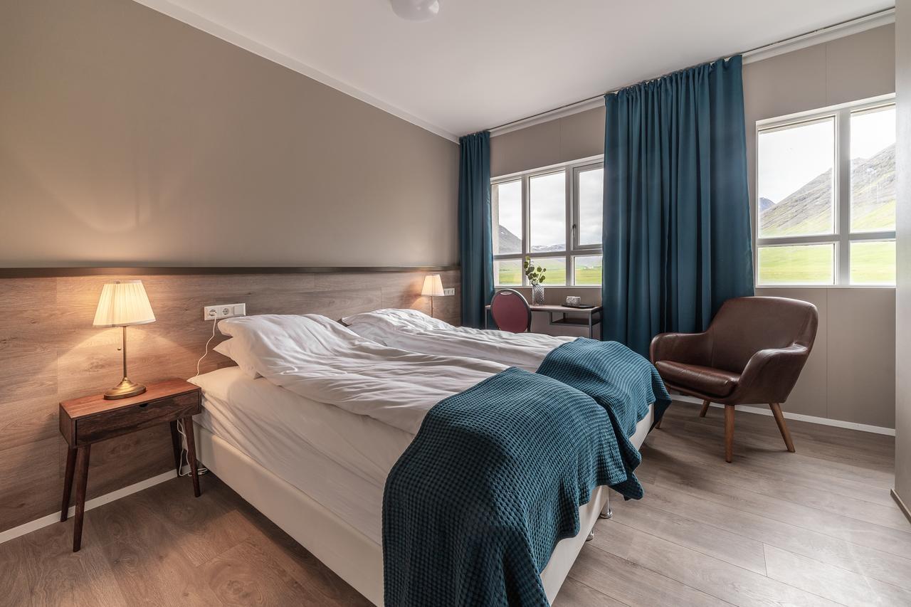 Holt Inn Flateyri Buitenkant foto